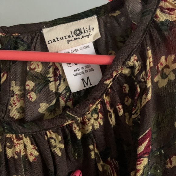 Natural Life Sheer flowy top - Picture 2 of 2